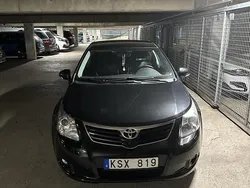 Svart Begagnad 2010 Toyota Avensis Sedan | 64 000 kr (Superpris)