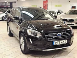 Svart Begagnad 2015 Volvo XC60 Momentum SUV | 219 900 kr (Marknadspris)