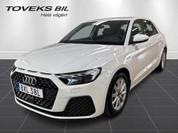 Cortinavit Begagnad 2024 Audi A1 Sportback Proline Halvkombi | 219 900 kr (Marknadspris)