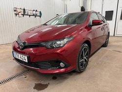 Röd Begagnad 2018 Toyota Auris Touring Sports Touch Kombi | 139 500 kr (Marknadspris)