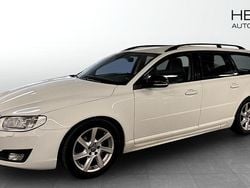 Vit (white) Begagnad 2015 Volvo V70 Dynamic Kombi | 144 800 kr (Marknadspris)