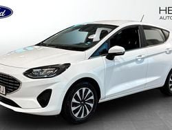 Frozen white Begagnad 2022 Ford Fiesta Titanium Halvkombi | 179 900 kr (Lite dyr)