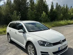 Vit Begagnad 2014 VW Golf VII Kombi | 100 000 kr (Lite dyr)