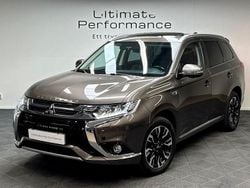 Brun Begagnad 2017 Mitsubishi Outlander SUV | 219 000 kr (Marknadspris)
