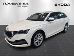 Candy white Begagnad 2022 Skoda Octavia Kombi | 269 900 kr (Marknadspris)
