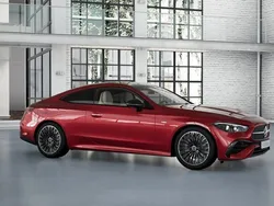 Röd Ny 2024 Mercedes CLE300 AMG Line Premium Plus Sportkupé | 741 300 kr (Dyr)