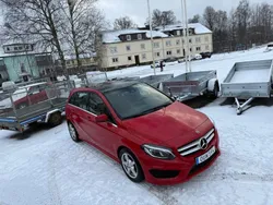 Röd Begagnad 2017 Mercedes B180 AMG Minibuss | 169 900 kr (Bra pris)