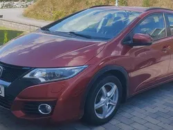 Röd Begagnad 2017 Honda Civic Elegance Kombi | 115 000 kr (Marknadspris)