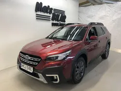 Röd Ny 2025 Subaru Outback SUV | 481 800 kr