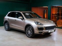 Ljusbrun Begagnad 2014 Porsche Cayenne SUV | 369 900 kr (Marknadspris)