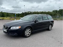 Svart Begagnad 2011 Volvo V70 Summum Kombi | 55 000 kr (Bra pris)