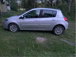 Silver Begagnad 2010 Renault Clio R.S. Halvkombi | 27 000 kr (Marknadspris)