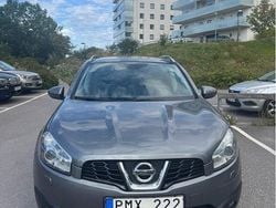 Grå Begagnad 2011 Nissan Qashqai SUV | 54 900 kr (Marknadspris)