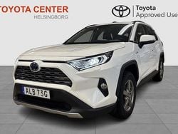 Vit Begagnad 2020 Toyota RAV4 Hybrid Style SUV | 309 900 kr (Dyr)
