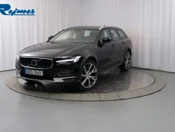 Svart Begagnad 2021 Volvo V90 CC Kombi | 419 900 kr (Marknadspris)