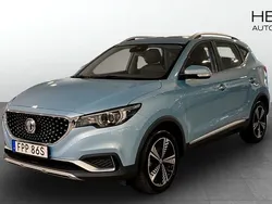 Blå (blue) Begagnad 2021 MG ZS Luxury Sedan | 149 900 kr (Superpris)