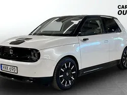 Vit (white) Begagnad 2020 Honda e Halvkombi | 159 900 kr (Bra pris)
