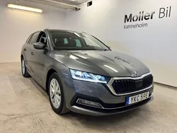 Grå (graphite grey metallic) Begagnad 2024 Skoda Octavia Style Kombi | 349 000 kr (Marknadspris)