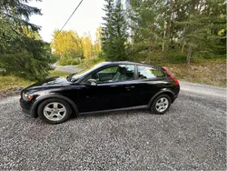 Svart Begagnad 2009 Volvo C30 Momentum Halvkombi | 15 000 kr