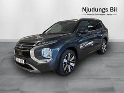 Grå Ny 2025 Mitsubishi Outlander Instyle SUV | 599 900 kr