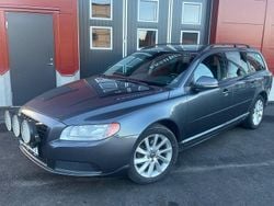 Grå Begagnad 2011 Volvo V70 Kombi | 84 900 kr (Marknadspris)