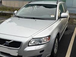 Grå Begagnad 2009 Volvo V50 Momentum Kombi | 31 000 kr (Marknadspris)