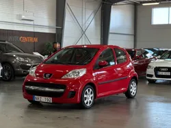 Röd Begagnad 2009 Peugeot 107 Halvkombi | 29 900 kr (Marknadspris)