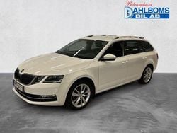 Vit Begagnad 2018 Skoda Octavia Kombi | 159 000 kr (Marknadspris)