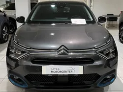 Vit Begagnad 2023 Citroën C4 PureTech Halvkombi | 279 989 kr (Lite dyr)