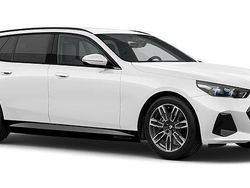 Vit Ny 2025 BMW i5 M Sport Kombi | 790 200 kr (Marknadspris)