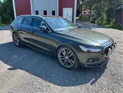 Grå Begagnad 2021 Volvo V90 Kombi | 284 000 kr (Marknadspris)
