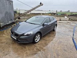 Grå Begagnad 2014 Volvo V40 Halvkombi | 86 500 kr (Marknadspris)