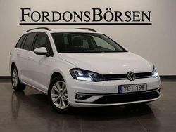 Vit Begagnad 2020 VW Golf VIII Kombi | 125 000 kr (Marknadspris)