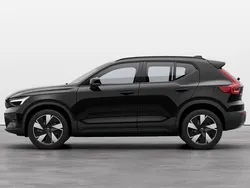 Svart Ny 2025 Volvo XC40 Single Motor Extended Range SUV | 553 900 kr