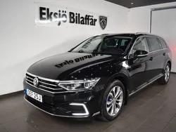 Svart Begagnad 2020 VW Passat GTE Kombi | 234 500 kr (Marknadspris)