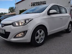 Vit Begagnad 2012 Hyundai i20 Premium Halvkombi | 46 900 kr