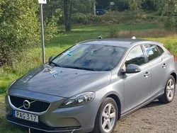Grå Begagnad 2017 Volvo V40 Kombi | 140 000 kr (Bra pris)