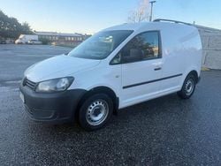 Vit Begagnad 2015 VW Caddy Minibuss | 64 900 kr (Bra pris)