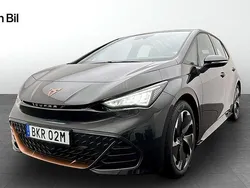 Mörkgrå Begagnad 2023 Cupra Born e-Boost Halvkombi | 279 900 kr (Bra pris)