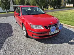 Röd Begagnad 2003 Saab 9-3 Linear Sedan | 31 000 kr (Dyr)