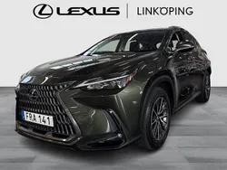 Grön Begagnad 2023 Lexus NX350h Business Edition SUV | 469 000 kr (Marknadspris)