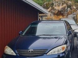 Blå Begagnad 2003 Toyota Camry Sedan | 42 000 kr (Dyr)