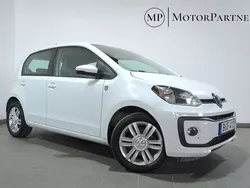 Vit Begagnad 2018 VW up! high up! Halvkombi | 69 900 kr (Marknadspris)