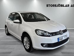 Vit Begagnad 2013 VW Golf Halvkombi | 89 000 kr