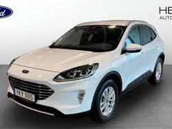 Vit (white) Begagnad 2022 Ford Kuga Titanium SUV | 244 900 kr (Bra pris)