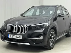 Svart Begagnad 2021 BMW X1 Shadowline SUV | 269 900 kr
