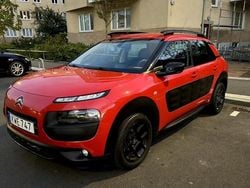 Röd Begagnad 2015 Citroën C4 Cactus PureTech Halvkombi | 54 999 kr (Marknadspris)