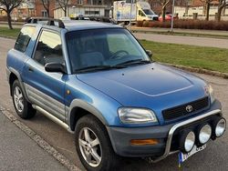 Blå Begagnad 1996 Toyota RAV4 SUV | 50 000 kr