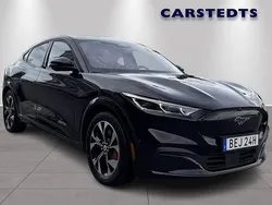 Svart Begagnad 2021 Ford Mustang Mach-E SUV | 420 000 kr (Marknadspris)