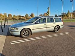 Blå Begagnad 2002 Volvo V70 Kombi | 20 000 kr (Marknadspris)